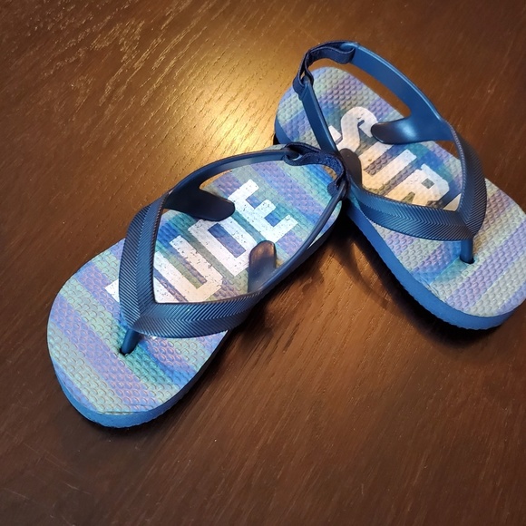 Flip flops toddler size 7 - Picture 3 of 5